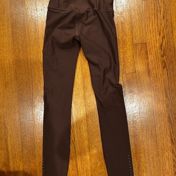 Lululemon zoned in tight 27” - Picture 4 of 8